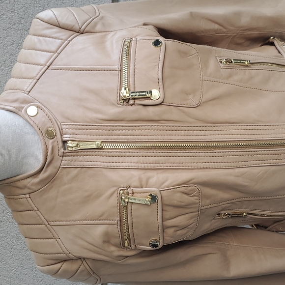 MICHEAL KORS- LEATHER JACKET - Picture 3 of 12